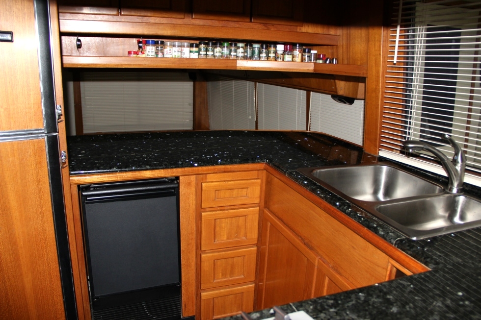 Tollycraft Galley 53 Tollycraft  Pilot House Motor Yacht  TollyCraft Yacht 