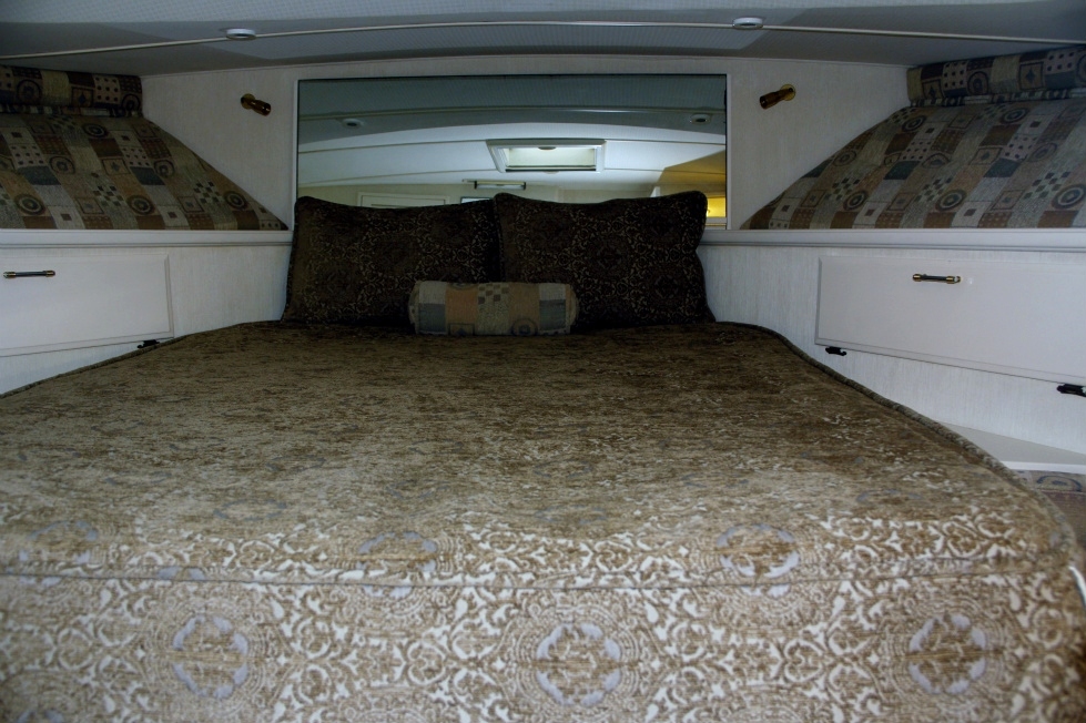 Tollycraft VIP Stateroom 53 Tollycraft Pilot House Motor Yacht  TollyCraft Yacht 