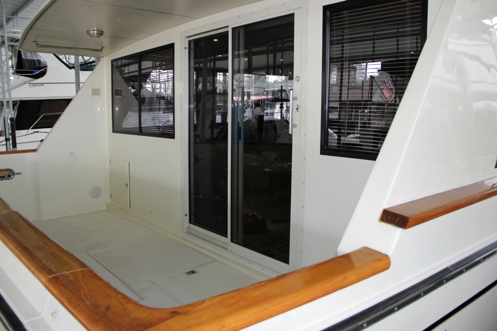 53 Tollycraft Pilot House Motor Yacht Cockpit TollyCraft Yacht 